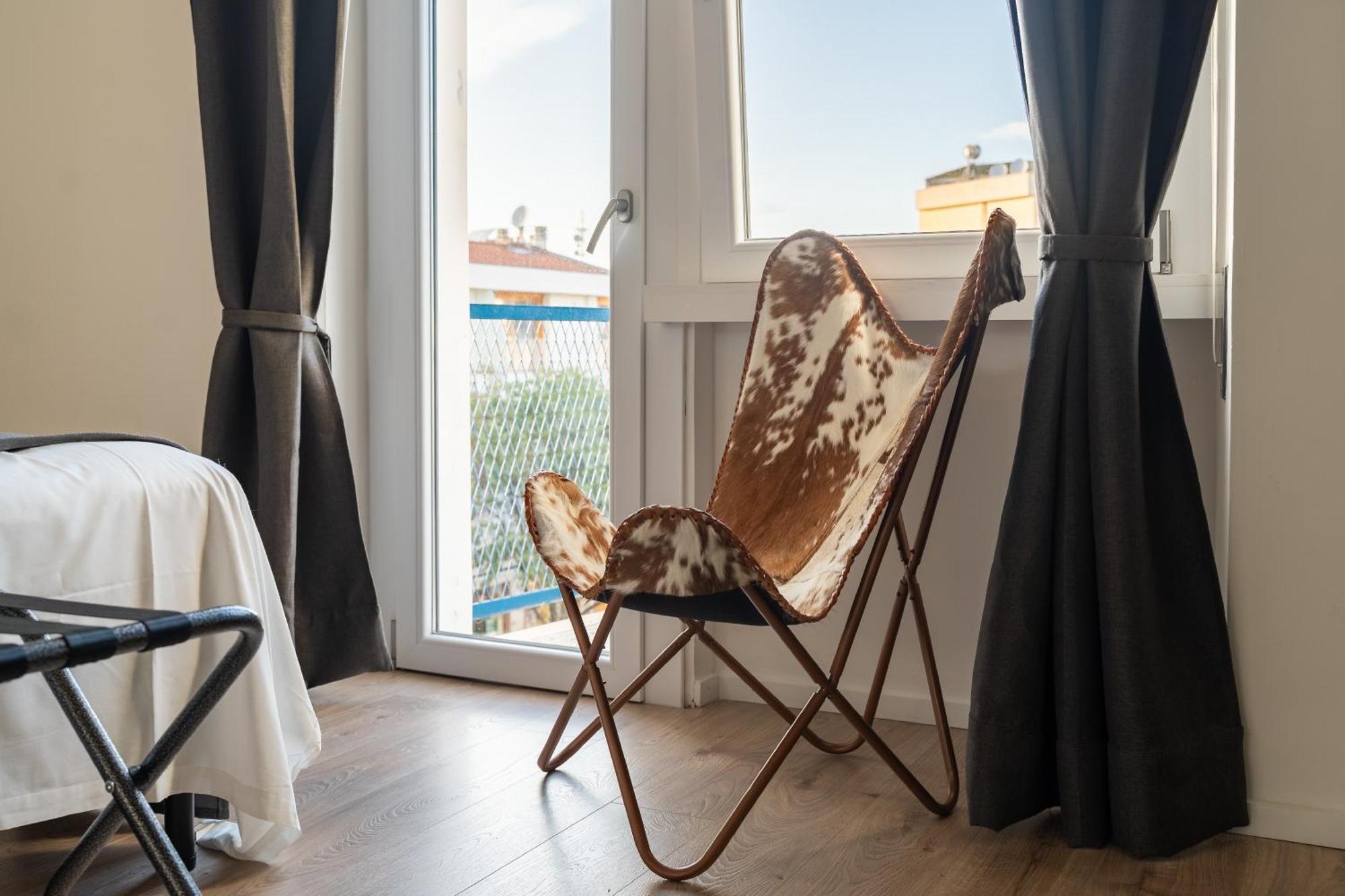 New Elegance Suites Guesthouse Oristano Exterior photo