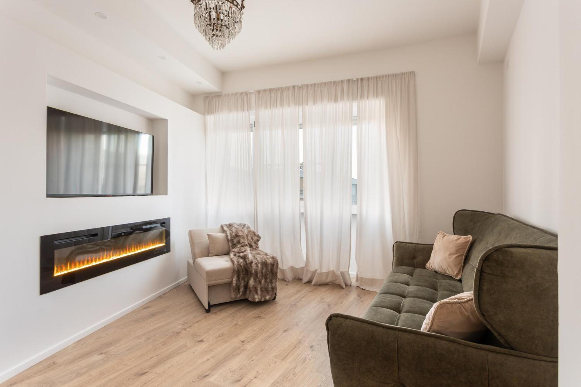 New Elegance Suites Guesthouse Oristano Exterior photo